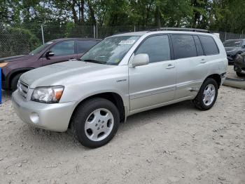  Salvage Toyota Highlander