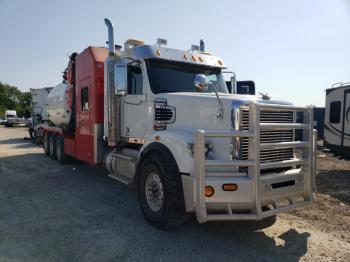  Salvage Freightliner 122sd