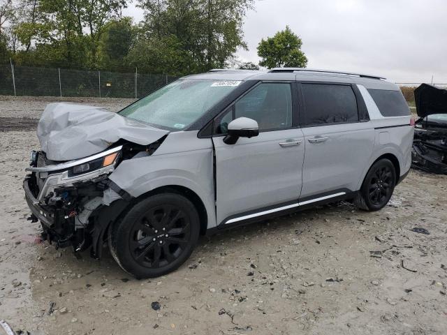  Salvage Kia Carnival