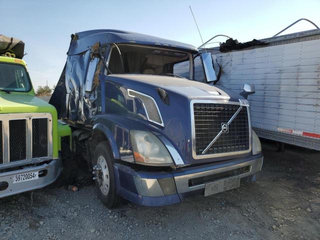  Salvage Volvo Vn