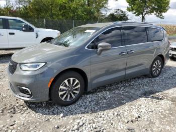  Salvage Chrysler Pacifica