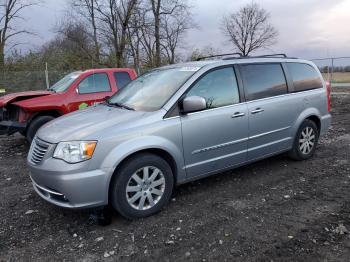  Salvage Chrysler Minivan