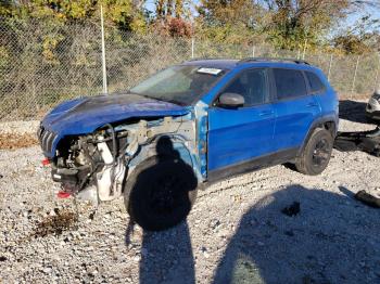  Salvage Jeep Cherokee