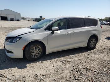  Salvage Chrysler Minivan