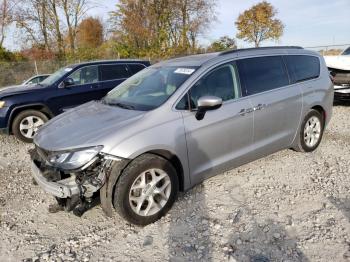  Salvage Chrysler Pacifica