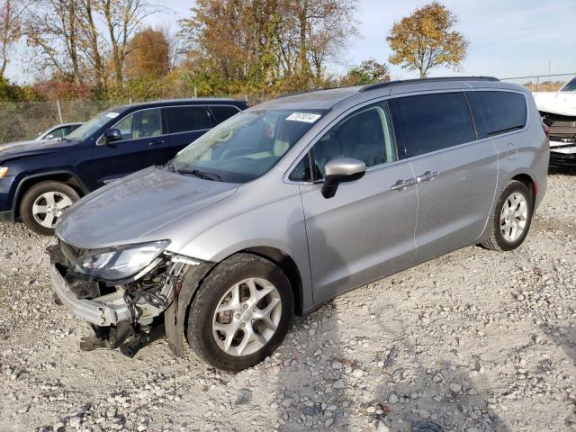  Salvage Chrysler Pacifica