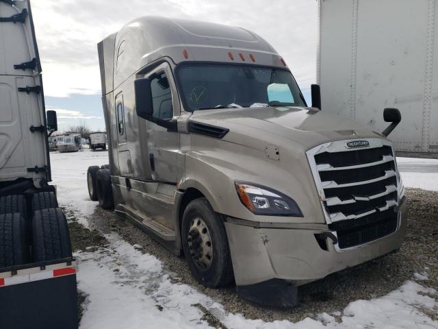  Salvage Freightliner Cascadia 1