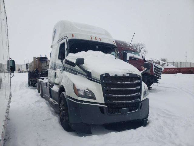  Salvage Freightliner Cascadia 1