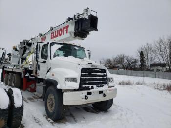  Salvage Freightliner 114sd