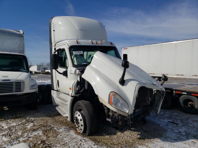  Salvage Freightliner Cascadia 1