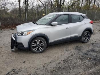  Salvage Nissan Kicks