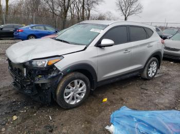  Salvage Hyundai TUCSON