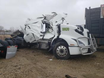  Salvage Volvo Vnr