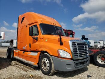  Salvage Freightliner Cascadia 1