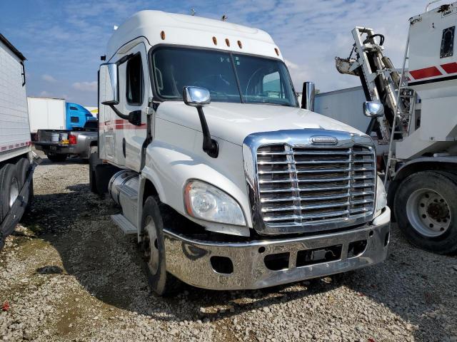  Salvage Freightliner Cascadia 1