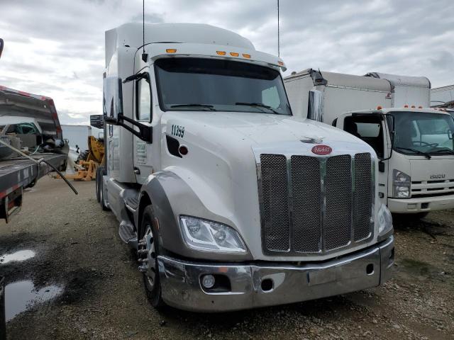  Salvage Peterbilt 579