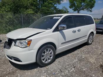  Salvage Chrysler Minivan