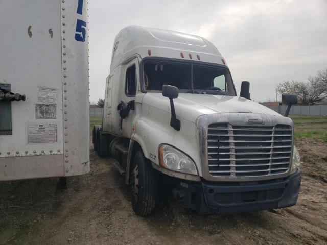  Salvage Freightliner Cascadia 1