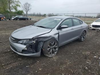  Salvage Chrysler 200