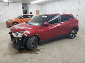  Salvage Nissan Kicks