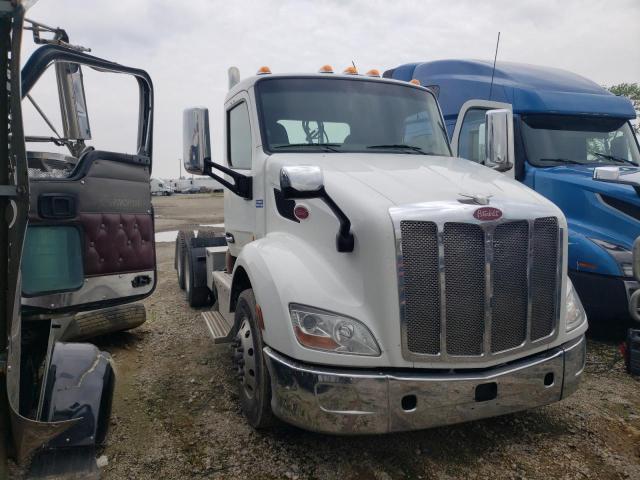  Salvage Peterbilt 579