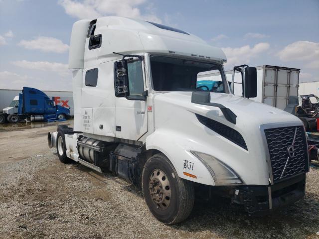  Salvage Volvo Vnl