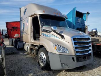  Salvage Freightliner Cascadia