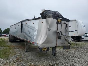  Salvage Mac Trailer Other