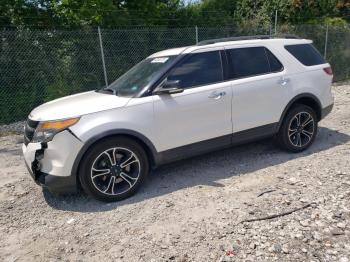  Salvage Ford Explorer
