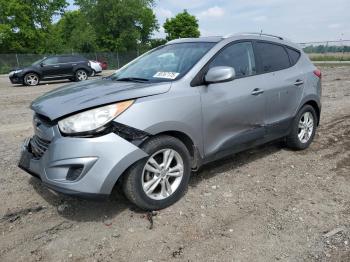  Salvage Hyundai TUCSON