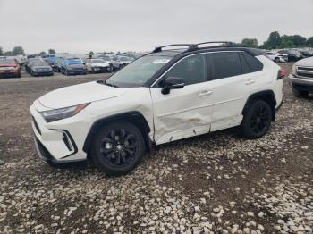  Salvage Toyota RAV4