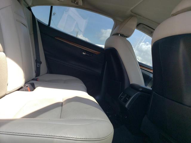 Lexus Es 300h Image 9