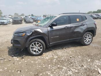  Salvage Jeep Compass