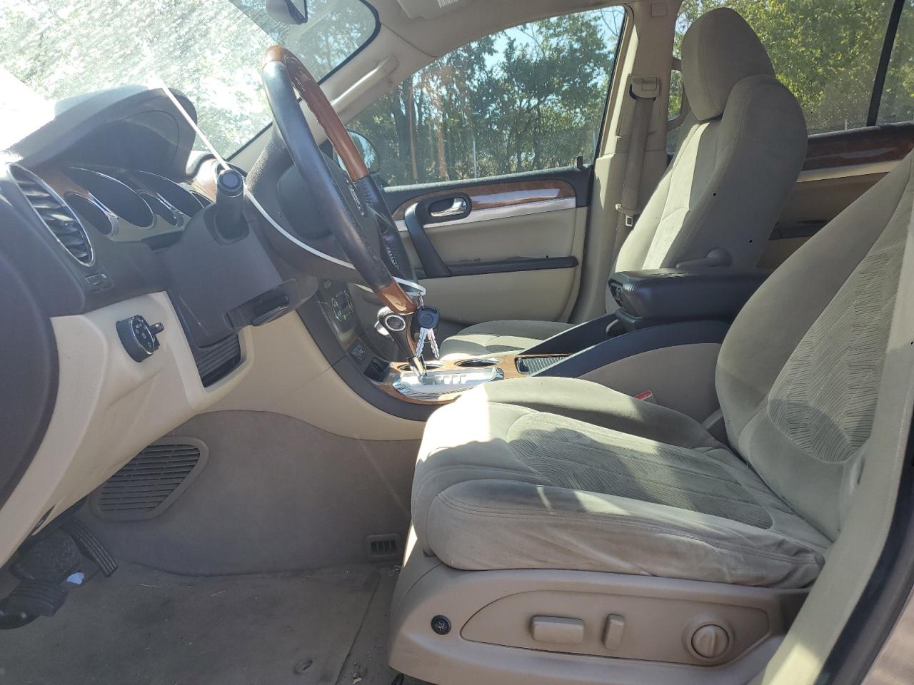 Buick Enclave Cx Image 6