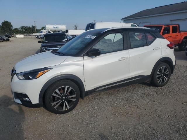  Salvage Nissan Kicks