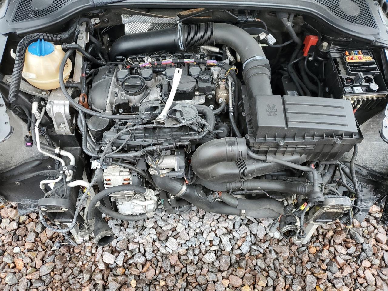 Audi TT Premium Plus Image 12