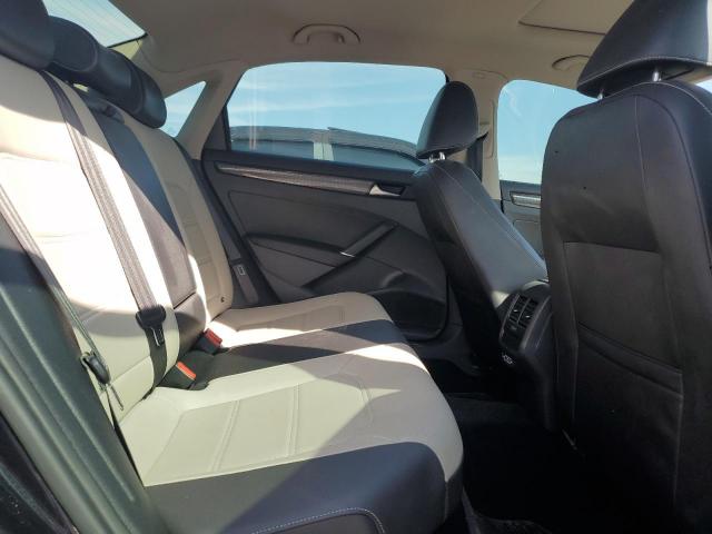 Volkswagen Passat R-line Image 12