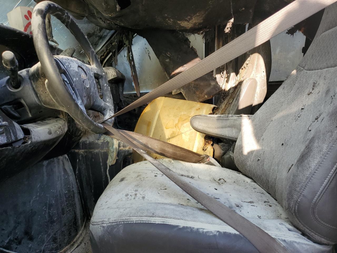 Chevrolet Express Lt Image 9