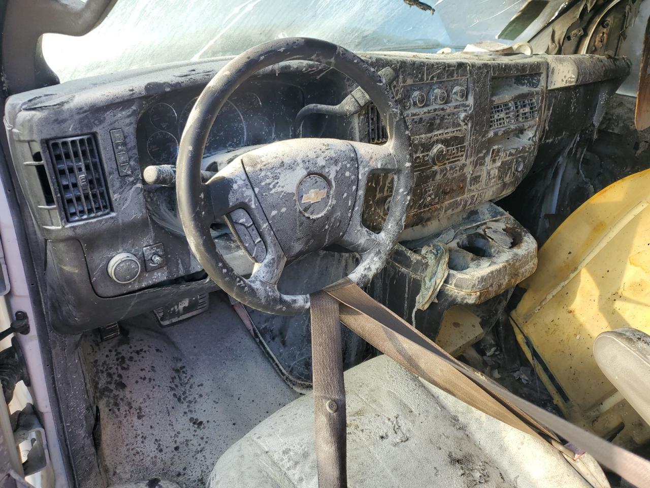 Chevrolet Express Lt Image 11