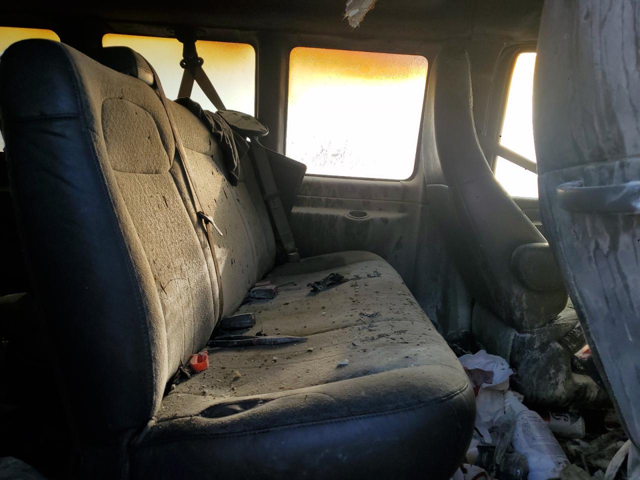 Chevrolet Express Lt Image 5