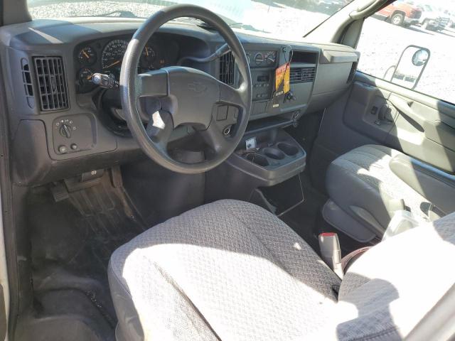 Chev Express Image 11