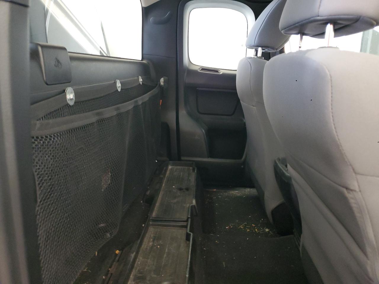 Toyota Tacoma Access Cab Image 8