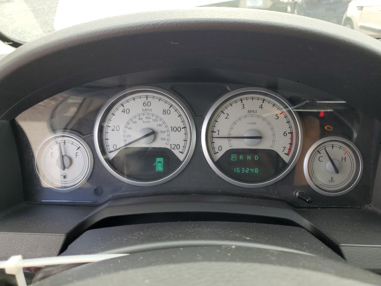 Chrysler Minivan Touring Plus Image 13