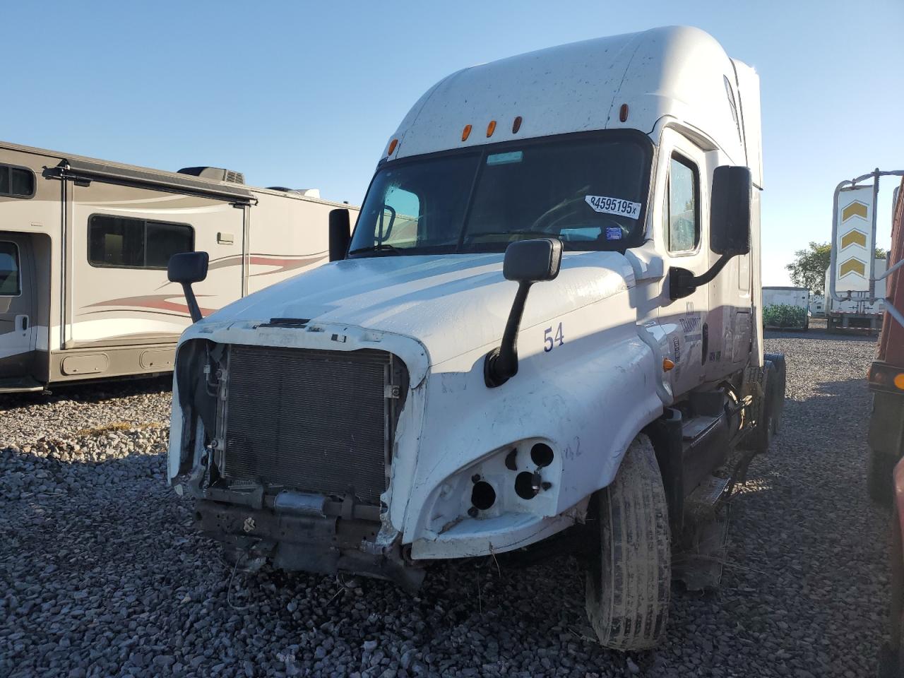 Freightliner Cascadia Image 2