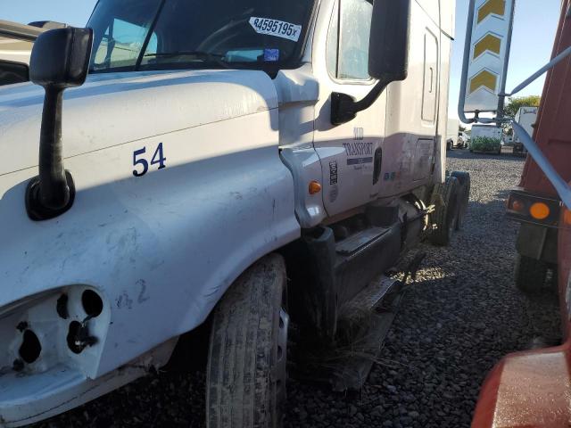 Freightliner Cascadia Image 10