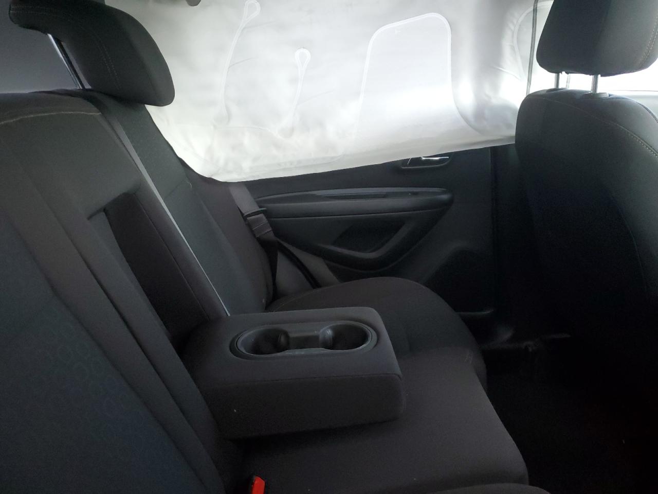 Chevrolet Trax Ls Image 2