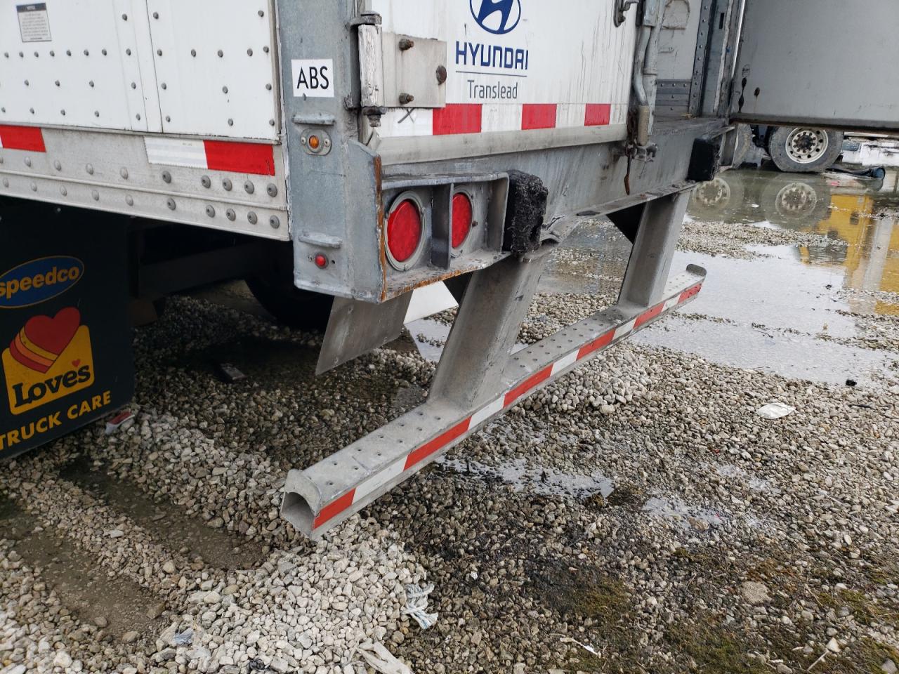 Hyundai Translead Image 7