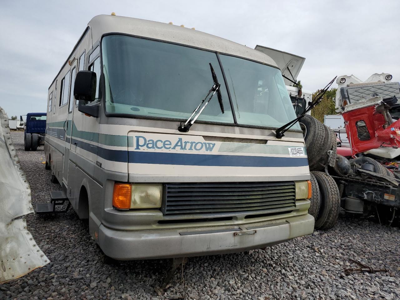 Fleetwood Pace Arrow Super Duty Image 1