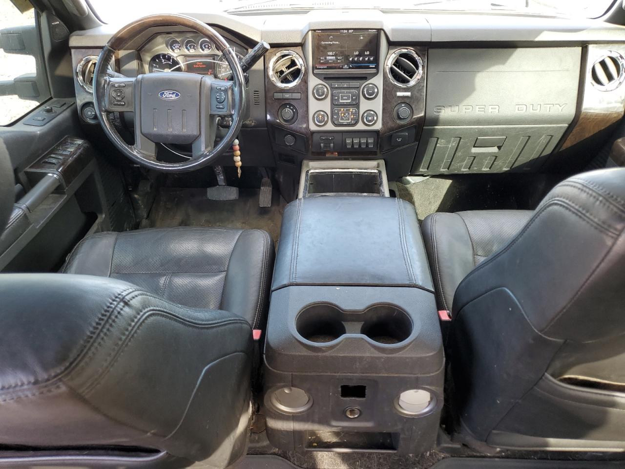 Ford F-450 Super Duty Image 4