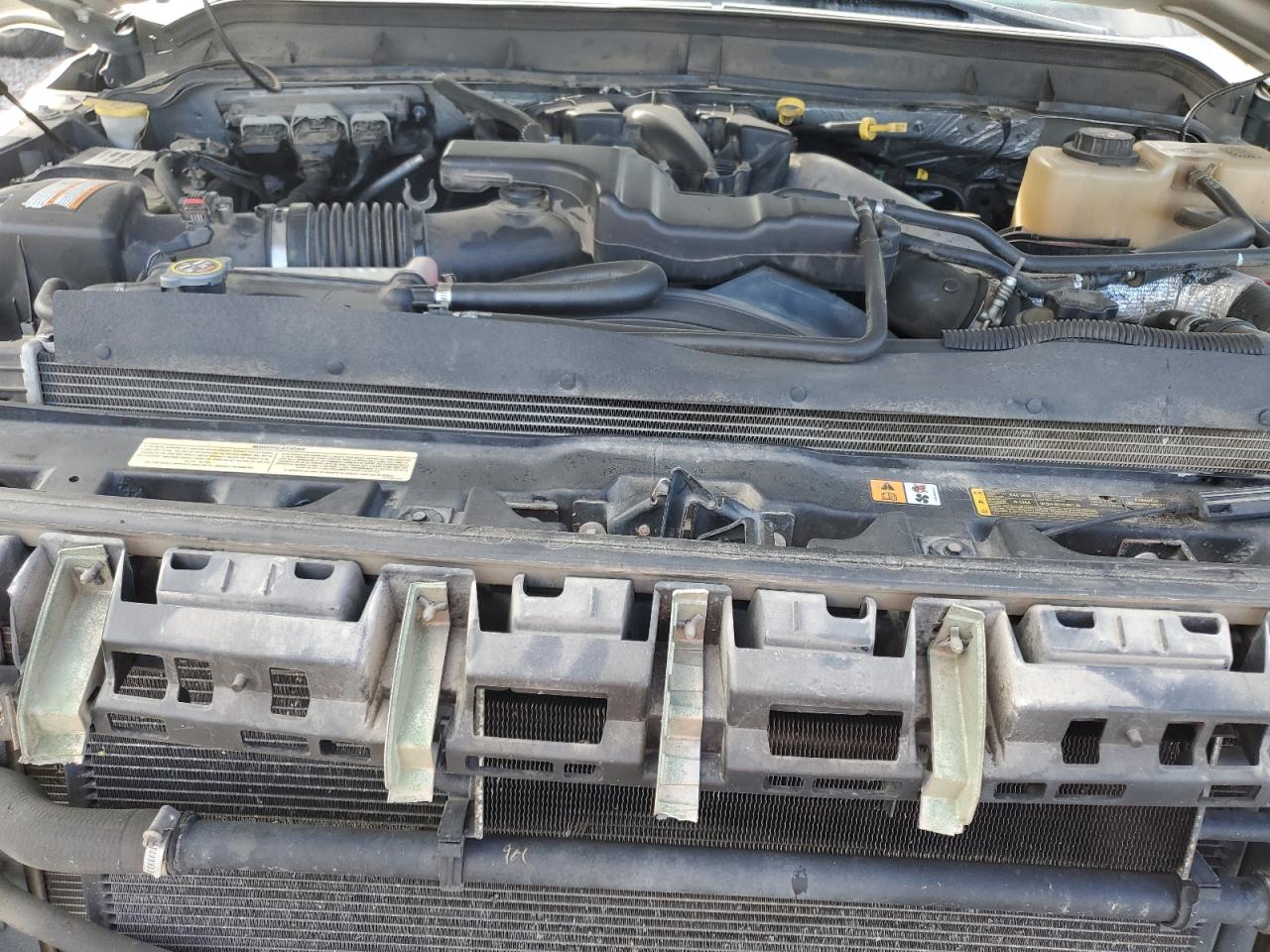 Ford F-450 Super Duty Image 9